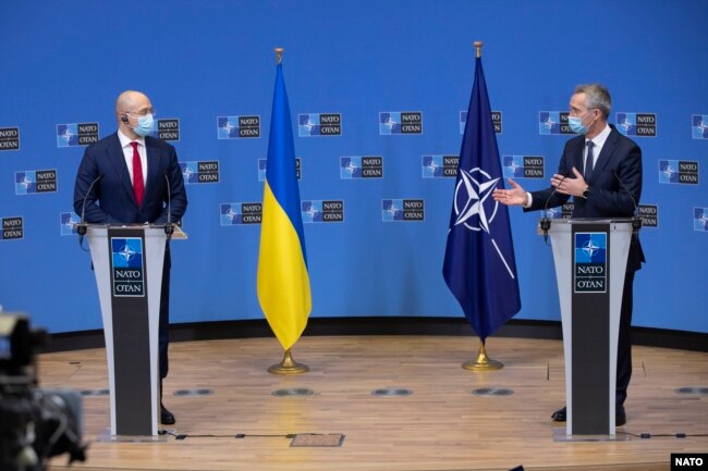 Премьер-министр Украины Денис Шмыгаль и генсек НАТО Йенс Столтенберг, 9 февраля 2021 года