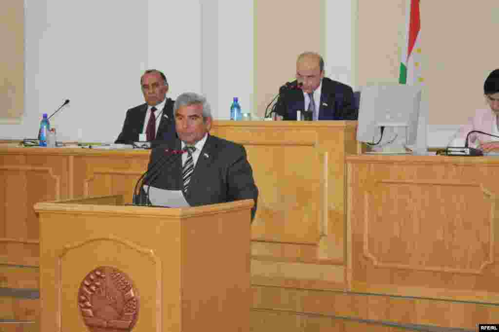 Он сӯи девори парлумон #94