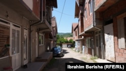 Stanovnici Leška na Kosovu pod ultimatumom za rušenje ilegalnih objekata