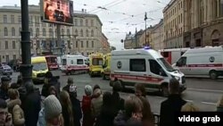 Fifteen people died in a blast on a St. Petersburg subway train on April 3. (file photo)