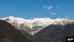 Тажикстан менен Ооганстандын чек арасы. Иллюстрациялык сүрөт.