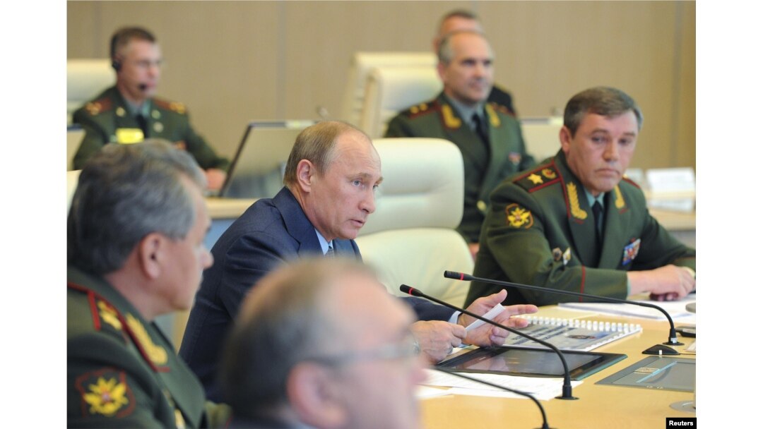 Владимир Путин руководит на месте действиями российской армии