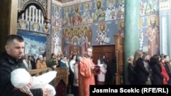 Božićna liturgija u hramu Sv. Dimitrija, 7. januar 2016.