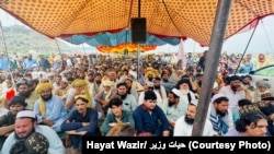 د سپین وام د غونډې یوه څنډه - د جولای اوومې انځور