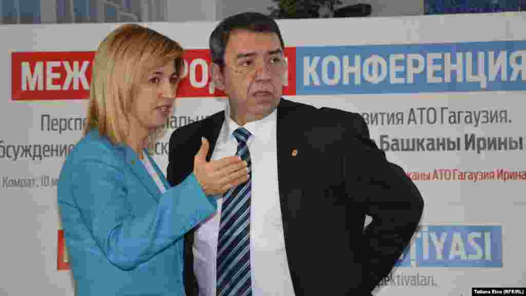 Irina Vlah şi deputatul socialist Vladimir Golovatiuc
