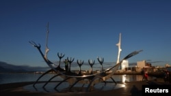 Sculptura „Sun Voyager” din Reykjavik