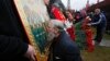 «Виховуємо справжніх патріотів»: в одному з вишів Росії встановили меморіальну дошку Сталіну