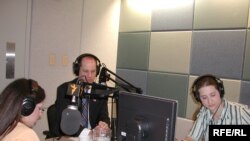 «Azad Avropa/Azadlıq» radioları 28 dildə yayımlanır