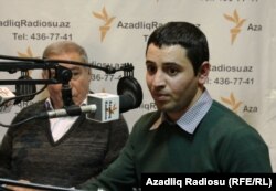Əkrəm Əylisli və Aqşin Yenisey Azadlıq Radiosunun "Pen klub" verilişində, 2011