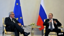 Жан-Клод Юнкер и Владимир Путин (Петербург, 16 июня 2016 года)