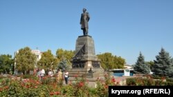 Памятник Нахимову в Севастополе, архивное фото