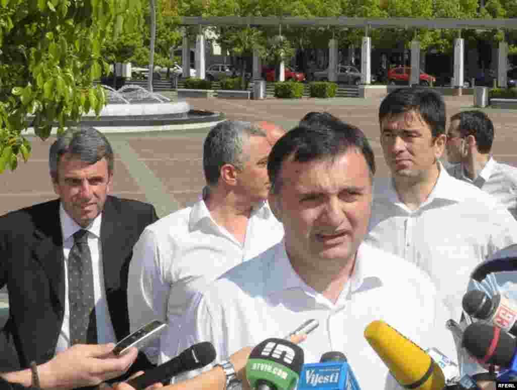 Srđan Milić (SNP), Neven Gošović (SNP), Andrija Mandić (NOVA) i Nebojša Medojević (PzP) - Foto: Savo Prelević