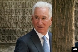 Charles Kushner, cuscrul lui Trump.