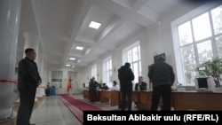 Шайлоо тилкелеринин бири. Иллюстрациялык сүрөт.