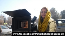 Ferial Behzad İranda qərb təhsilli tək-tük qadın rejissorlardan biridir.