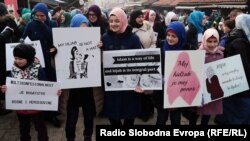 Sa protesta na Dan hidžaba, Sarajevo, 1. februar 2016