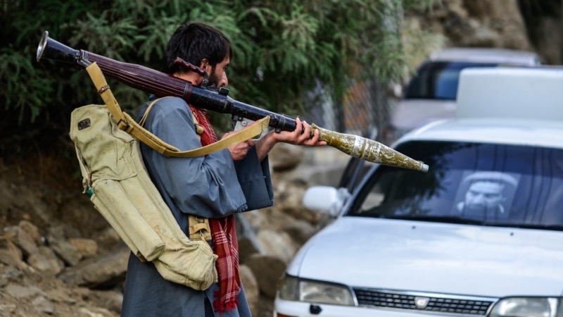 طالبان: د پنجشېر تر دروازو رسېدلي یو، خو غواړو ستونزه په خبرو حل کړو