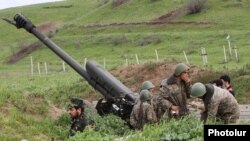 Nagorno-Karabakh - Armenian soldiers at an artillery position in southeastern Karabakh, 5Apr2016.