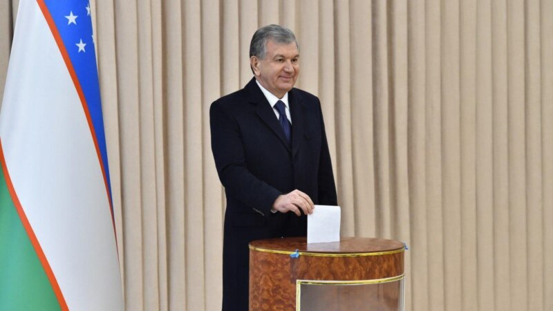 Өзбекстанда парламенттик шайлоого беш партия катышууда