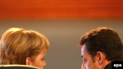 На пути Киева и Тбилиси в НАТО встали лидеры «старой Европы». Ангела Меркель и Николя Саркози в Бухаресте