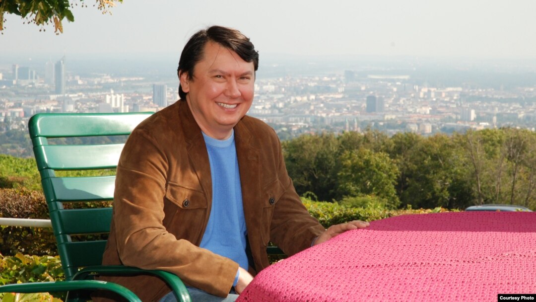 Рахат Алиев