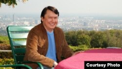 Рахат Алиев