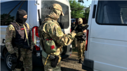 Обшуки в оселях кримських татар. Окупований Крим. 7 липня 2020 року