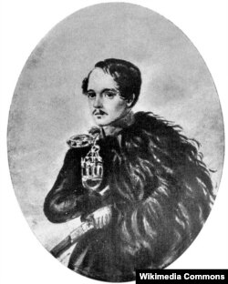 Mikhail Lermontov hərbi mundirdə. Portret Lermontovun özü tərəfindən çəkilib.