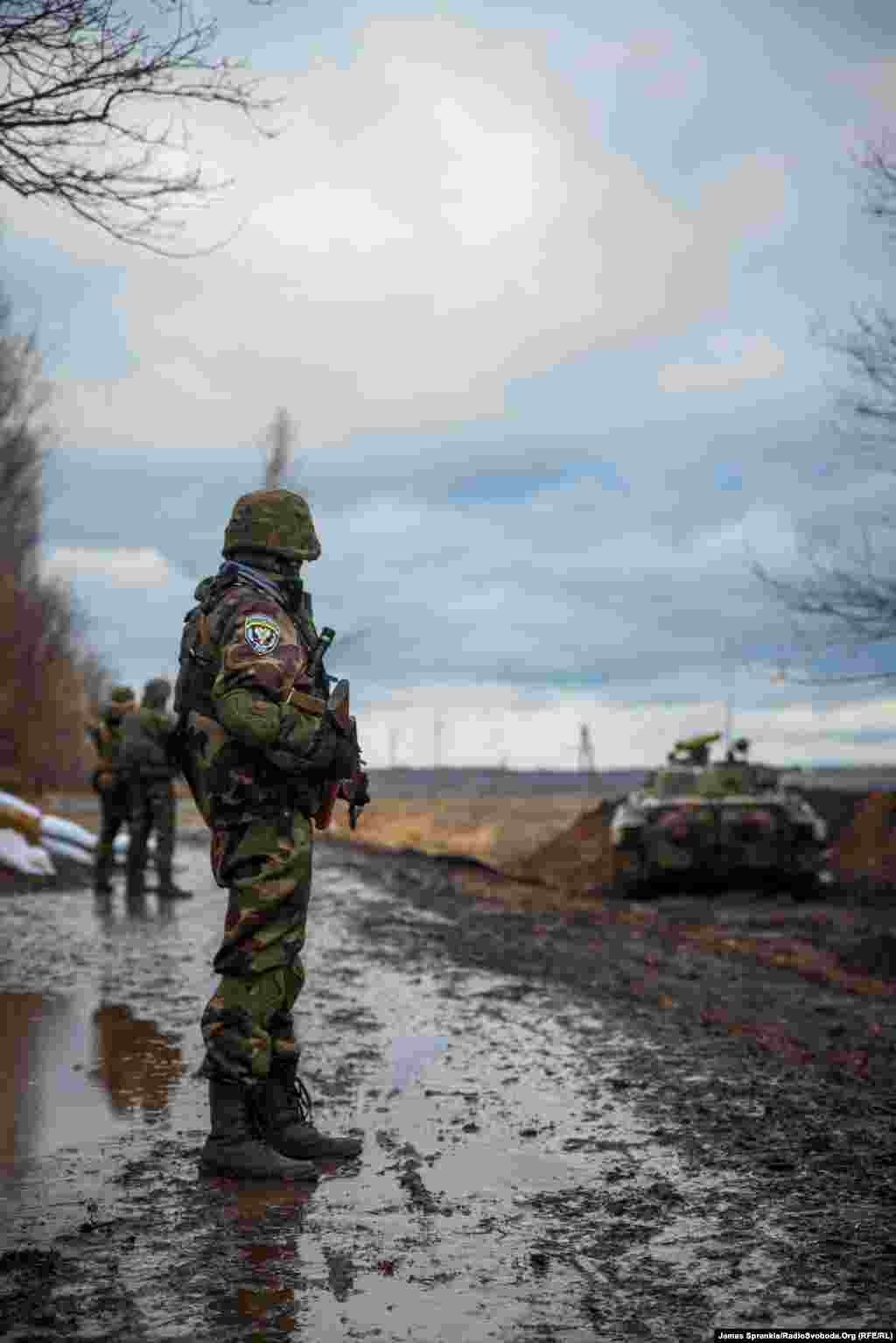 Позиции украинских войск на передовой у Светлодарска.