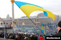 Митинг в Киеве против режима президента Януковича на площади Независимости, 24 февраля 2014 года