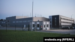 Завод акумулятараў каля Барысава, ілюстрацыйнае фота 2019 году.