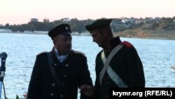 Реконструктори під час мітингу-реквіємі на Миколаївському мисі в Севастополі