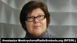 Катерина Левченко повідомила, що вивчила книгу, і назвала її «маніпулятивною, не науковою та бездоказовою».