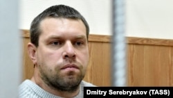 Бывший полицейский Денис Коновалов в суде
