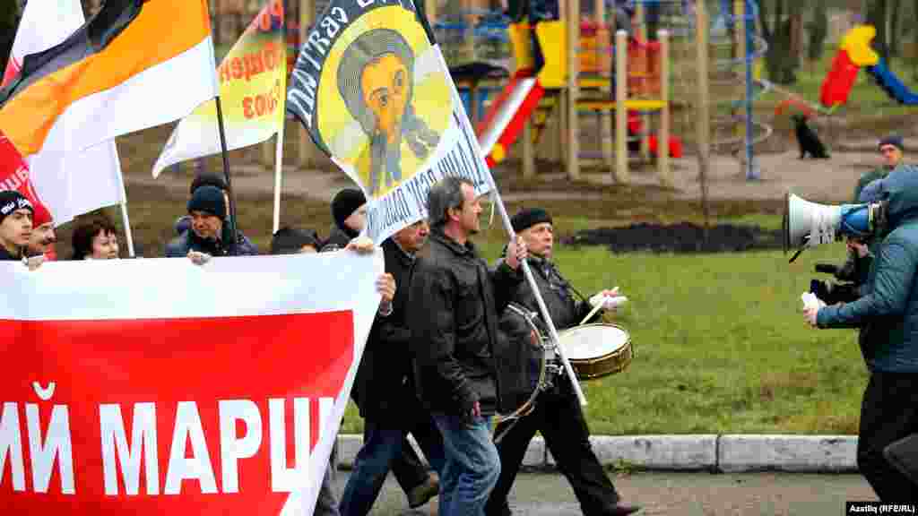 "Крылья Советов" паркында урыс маршы