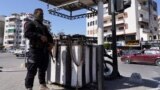 Общая ситуация в Сирии остается тревожной – насилие не утихает, а в адрес сирийского правительства все громче звучат обвинения в геноциде всего несуннитского населения.