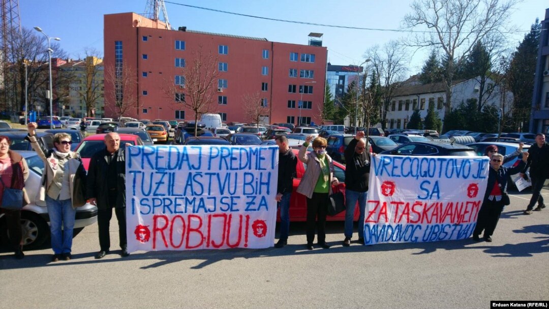 Protest članova grupe "Pravda za Davida" ispred kancelarije javnog tužioca u Banjaluci (2. mart 2021)