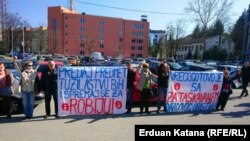 Protest članova grupe "Pravda za Davida" ispred kancelarije javnog tužioca u Banjaluci (2. mart 2021)