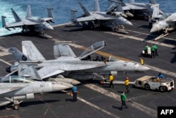 Scenă de pe portavionul USS Abraham Lincoln (CVN 72), în cadrul operațiunii militare SUA împotriva Iranului Epic Fury, la 17 martie 2026.