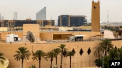The State Department ordered nonessential US Embassy personnel and family members to leave Saudi Arabia for safety reasons.