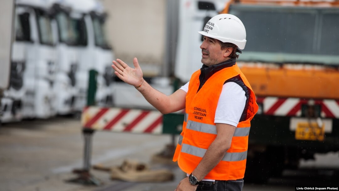 Ionel Arsene, fost președinte al CJ Neamț, a fugit în Italia după ce a fost condamnat definitiv la 6 ani de închisoare pentru corupție - trafic de influență și luare și dare de mită.