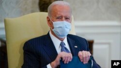 Președinele american Joe Biden în cursul discuțiilor de la Casa Albă privind noul plan de relansare economică, Washington , 3 februarie 2021