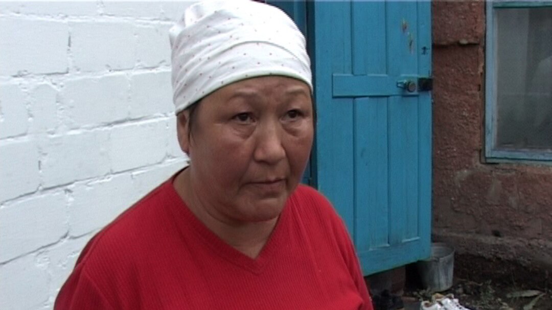 Моника Беллуччидің жалаңаш есегі