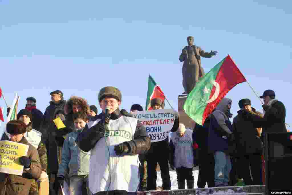 &ldquo;Гадел сайлаулар өчен&rdquo;, Казан, 4 февраль 2012.&nbsp;Шамил Абдюшев фотолары