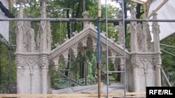 Lviv -- grave at the Lychakivsky cemetery, Lviv, 17Jul2008