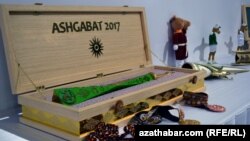 Türkmenistanyň Aziýa oýunlaryna teklip eden simwol-nyşanlarynyň taslamasy, Aşgabat, 2014. 