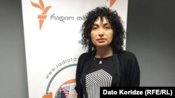 ქეთი შავგულიძე, გამოფენის „ავტოპორტრეტი სარკესთან“ კურატორი, ხელოვნებათმცოდნე.