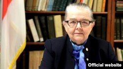  Івонка Сурвіла