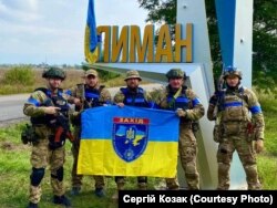 Бійці батальйону Національної поліції України «Захід» після звільнення міста Лиману від російської армії. Лиман, Донеччина, 2 жовтня 2022 року