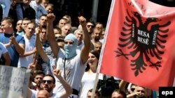 Protesta e shqiptarëve në Shkup